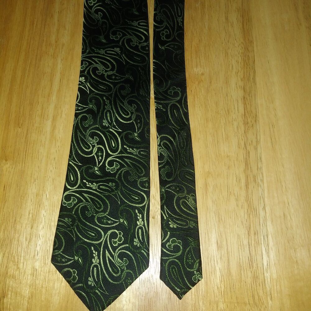 Van Heusen Repp Silk Tie Black with green gradient paisley Design 3.75X57.5"